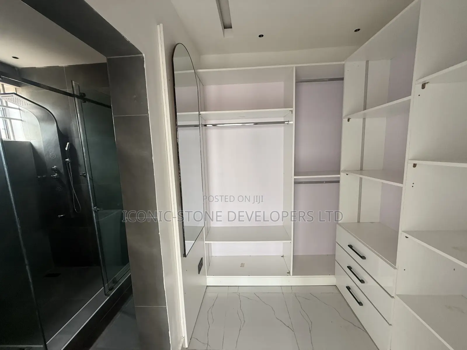 2bdrm Apartment in Adenta, Amrahia for rent