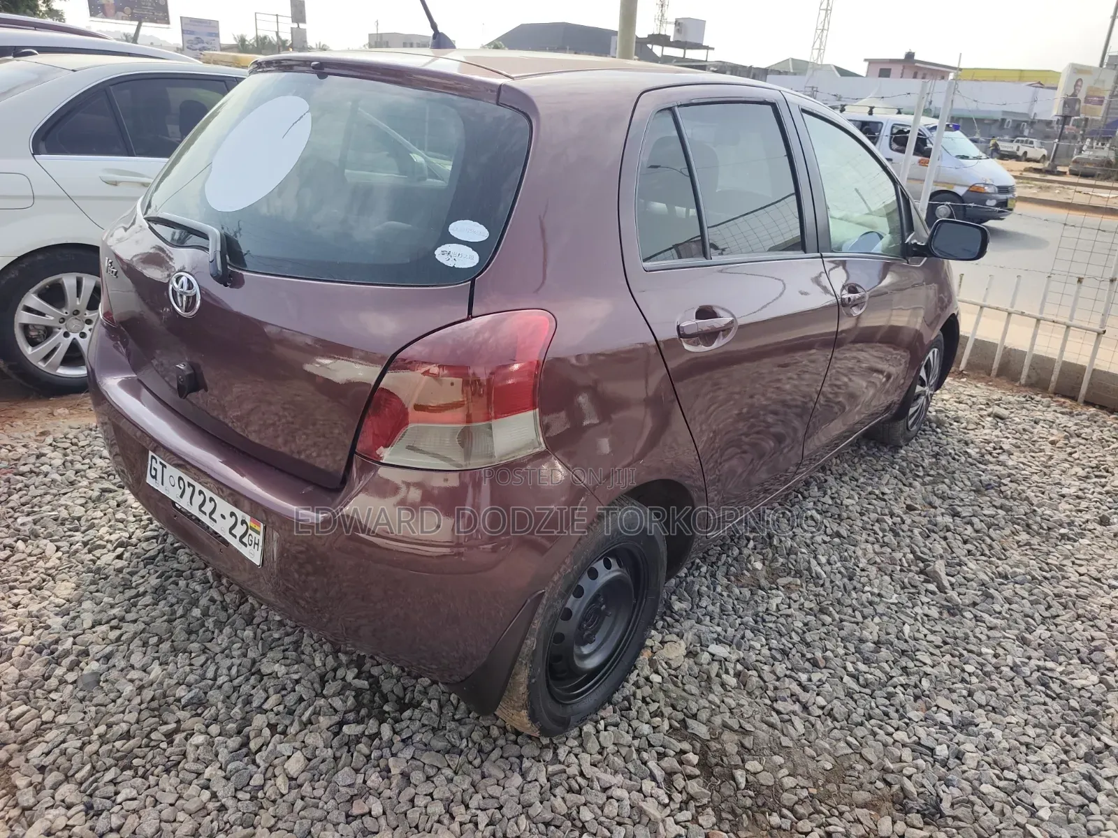 Toyota Vitz 2010 Burgundy