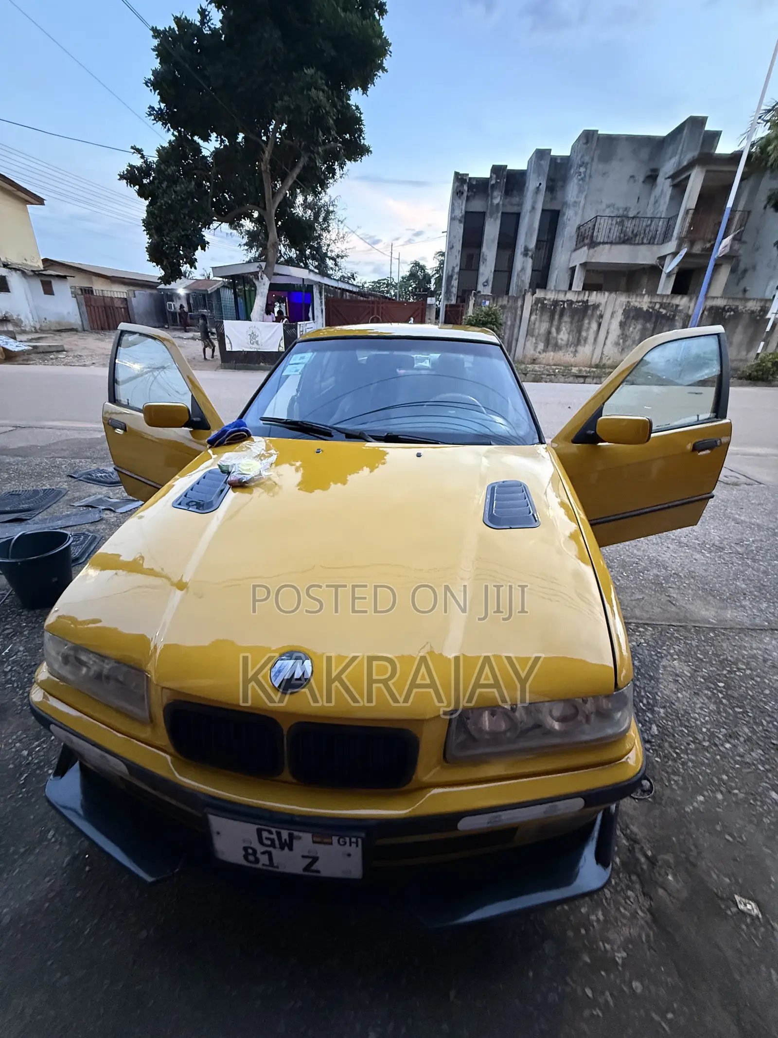 BMW 3 Series 2003 Yellow