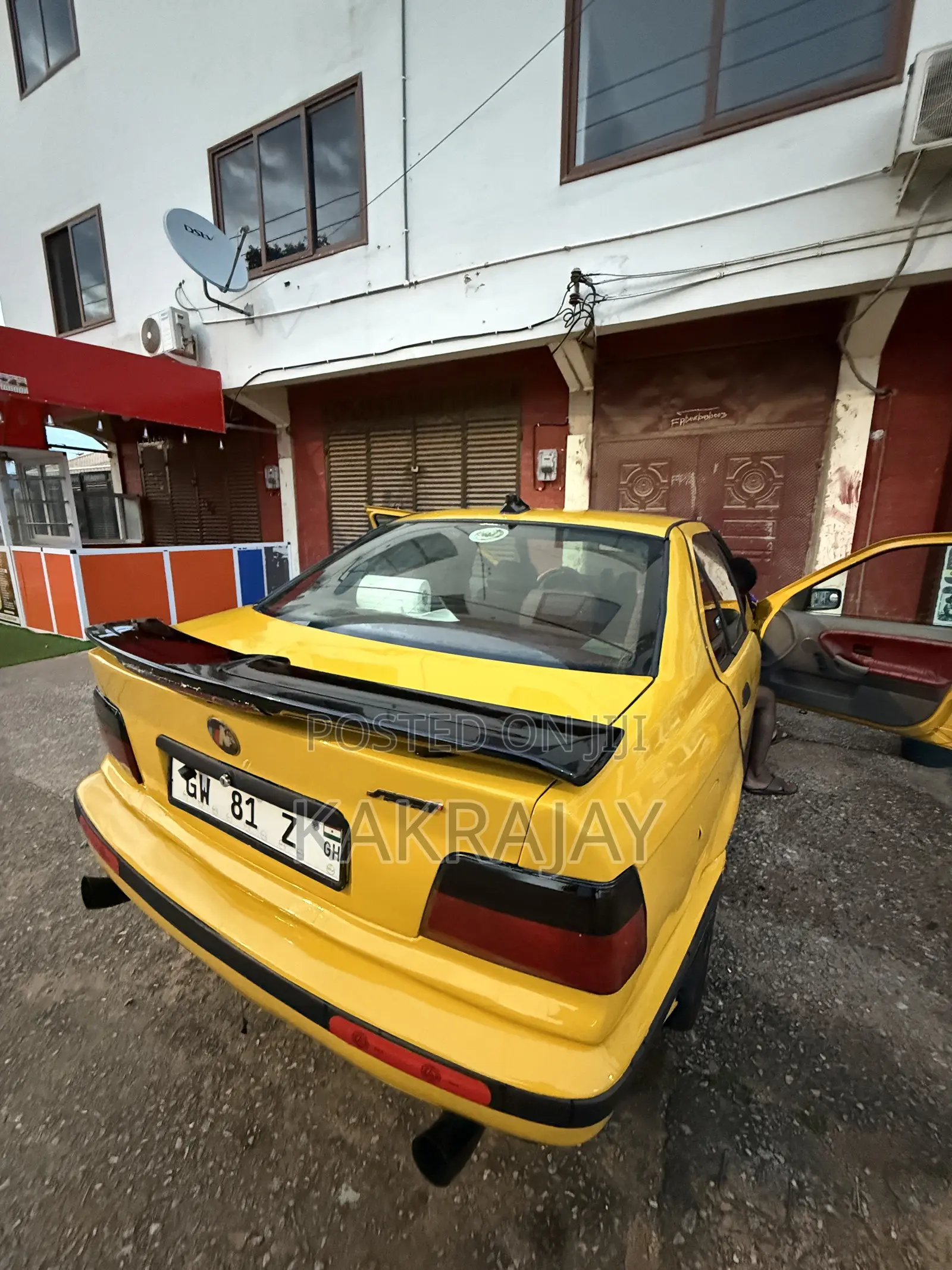 BMW 3 Series 2003 Yellow