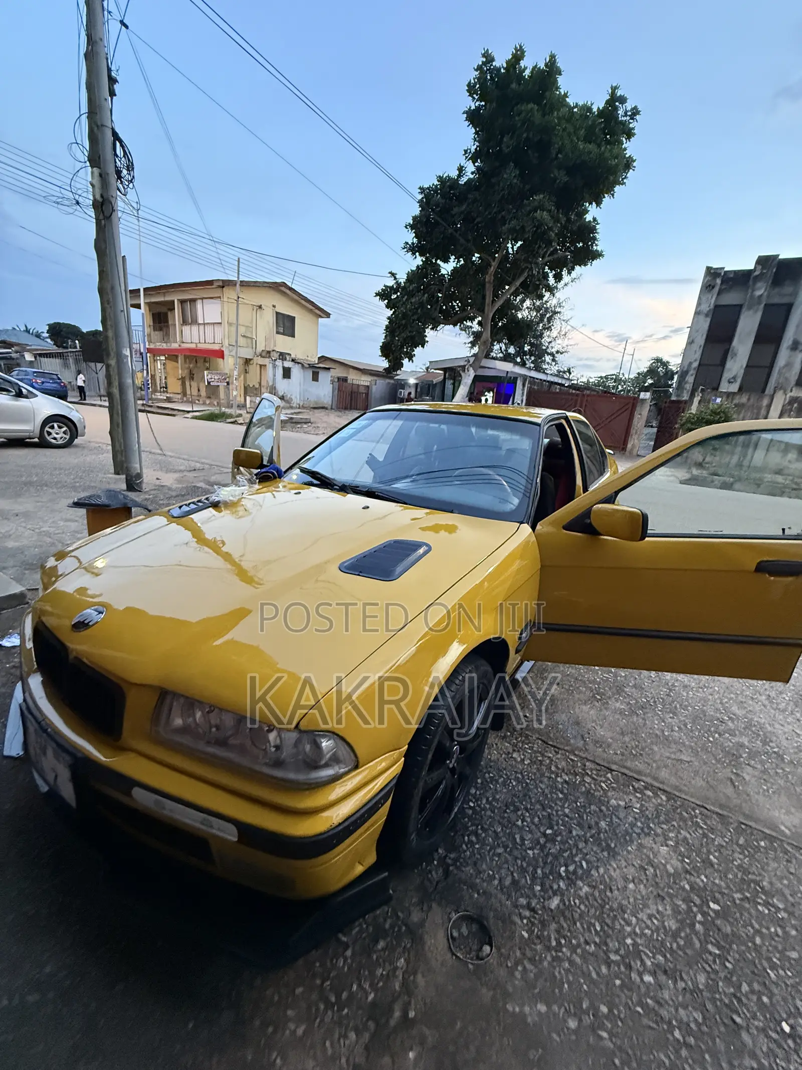 BMW 3 Series 2003 Yellow