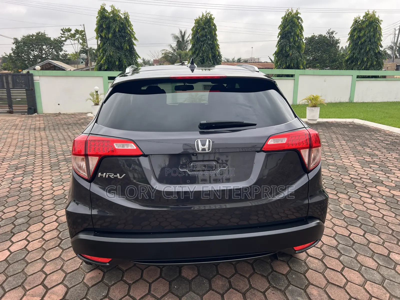 Honda HR-V 4dr SUV (1.5L 4cyl CVT) 2016 Gray