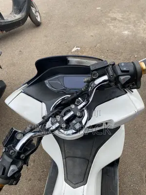 Honda 2021 White