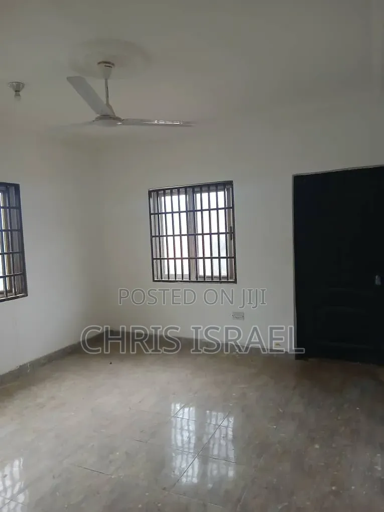 3bdrm Bungalow in Oyibi Benarpat, Police Station for rent
