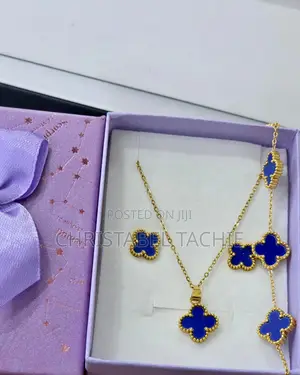 Van Cleef Jewerly Set