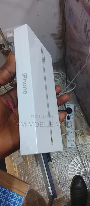 New Apple iPhone Air 256 GB Gold