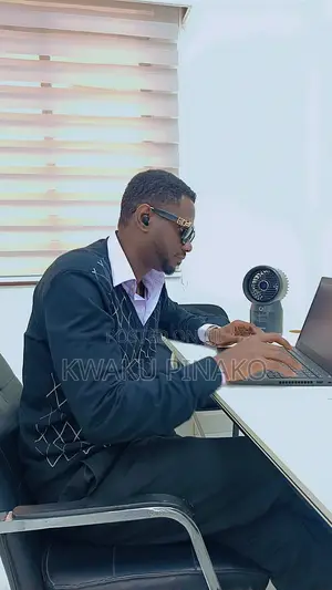 Advertising Marketing/Social Media Manager/ Director