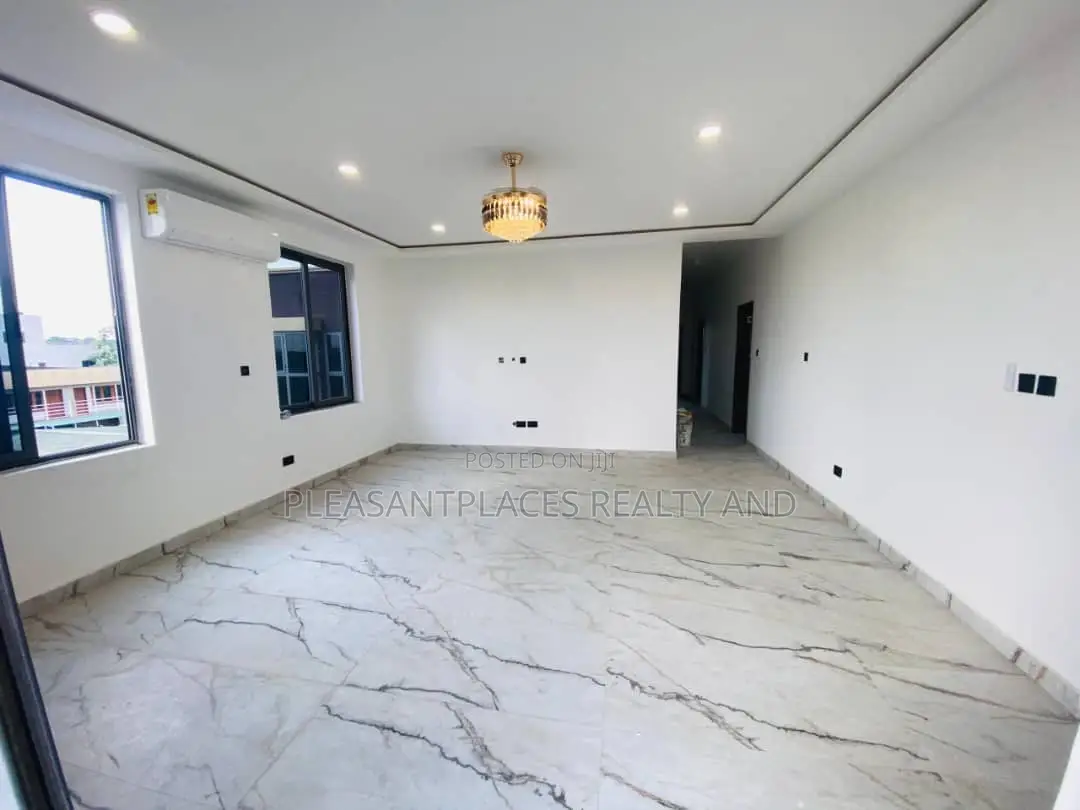 2bdrm Apartment in Pleasantplaces And, Abelemkpe for rent