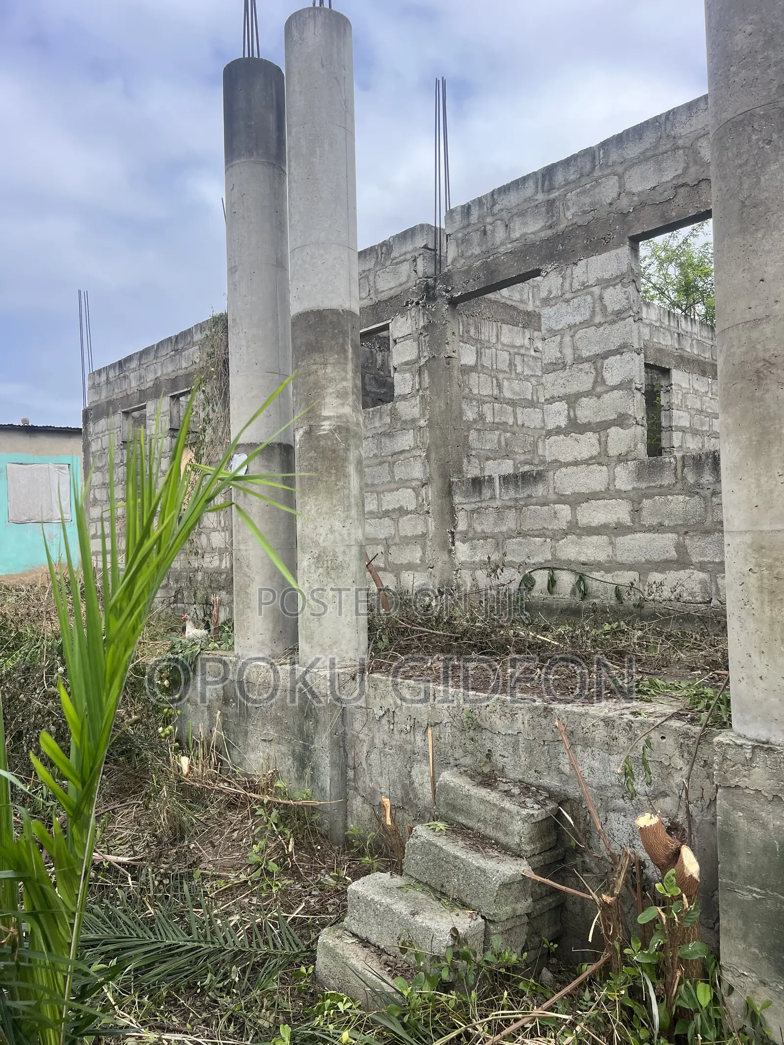2bdrm House in Nsakina, Manhean for sale