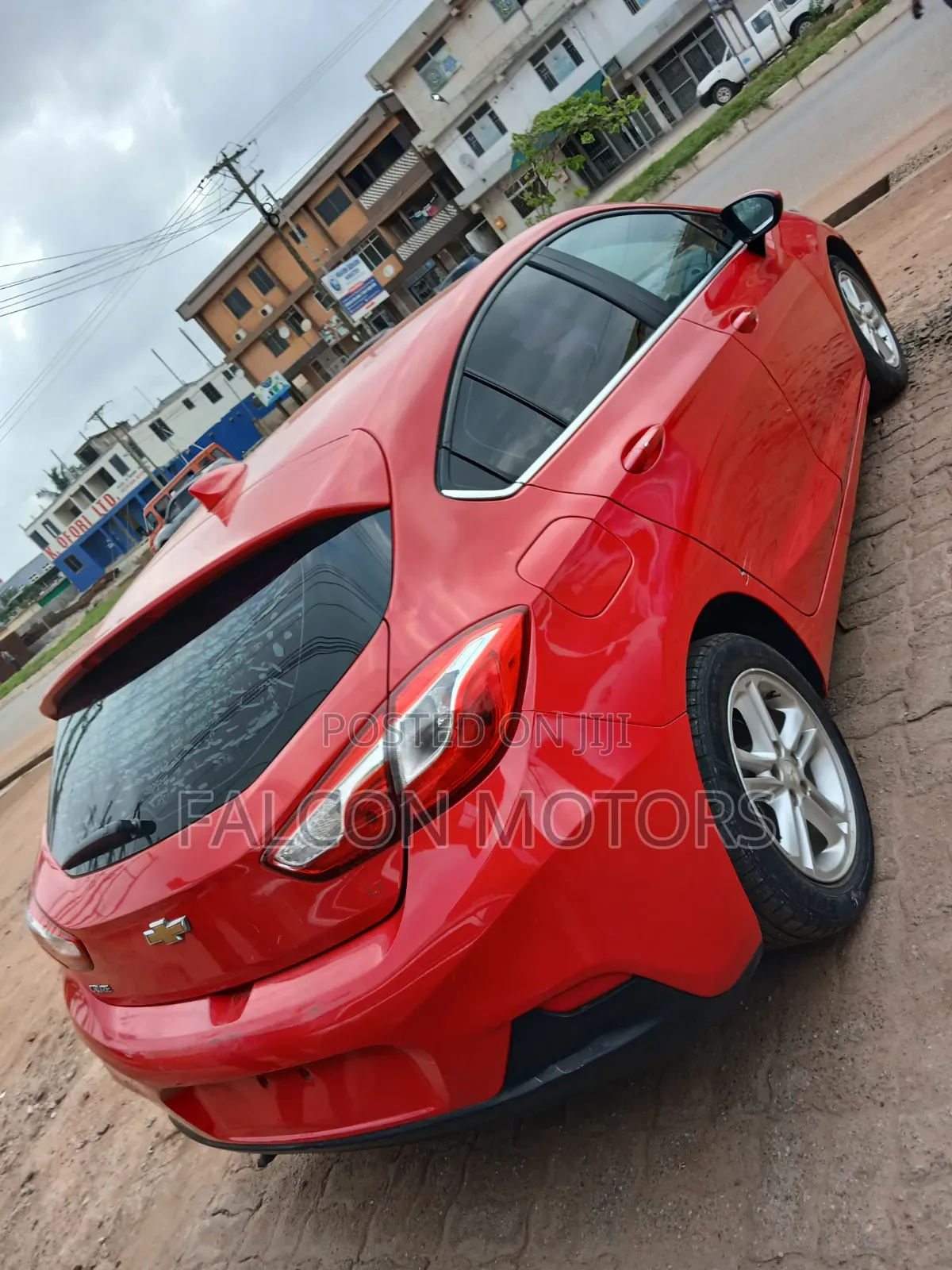 Chevrolet Cruze LT Auto Hatchback 2017 Red