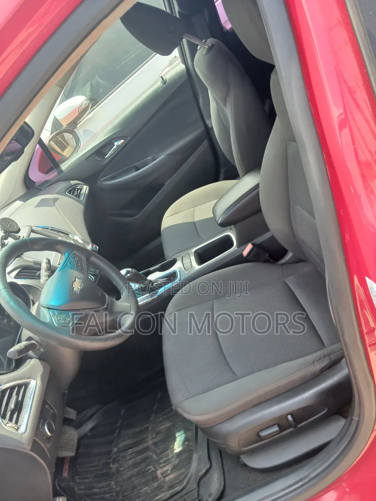 Chevrolet Cruze LT Auto Hatchback 2017 Red