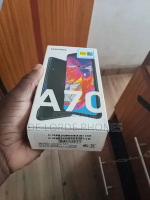 New Samsung Galaxy A70 128 GB Black