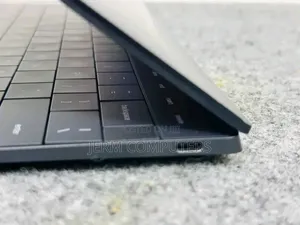 New Laptop Dell XPS 13 16GB Intel Core i7 SSD 512GB