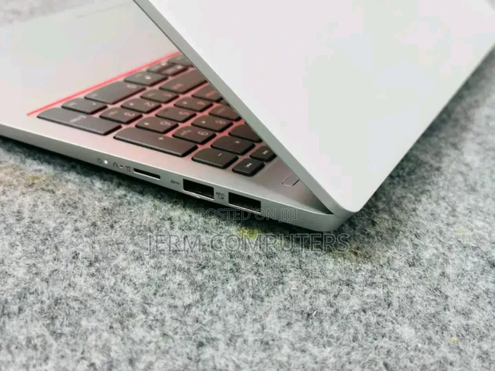 New Laptop Lenovo A7 16GB Intel Core Ultra 5 SSD 512GB