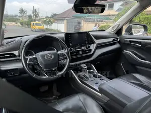 Toyota Highlander Limited AWD 2020 Blue