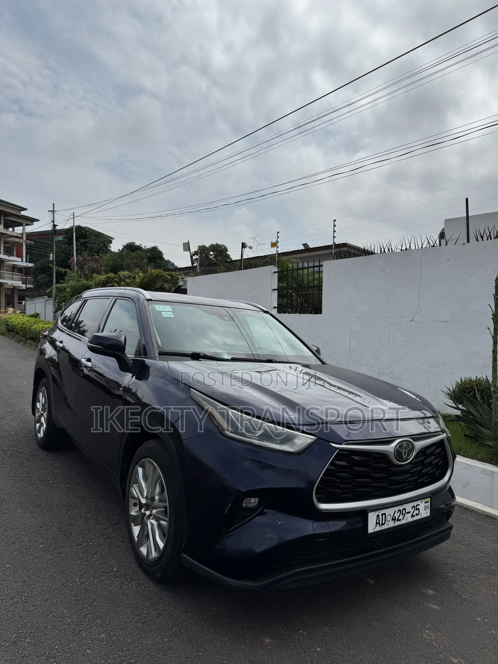 Toyota Highlander Limited AWD 2020 Blue