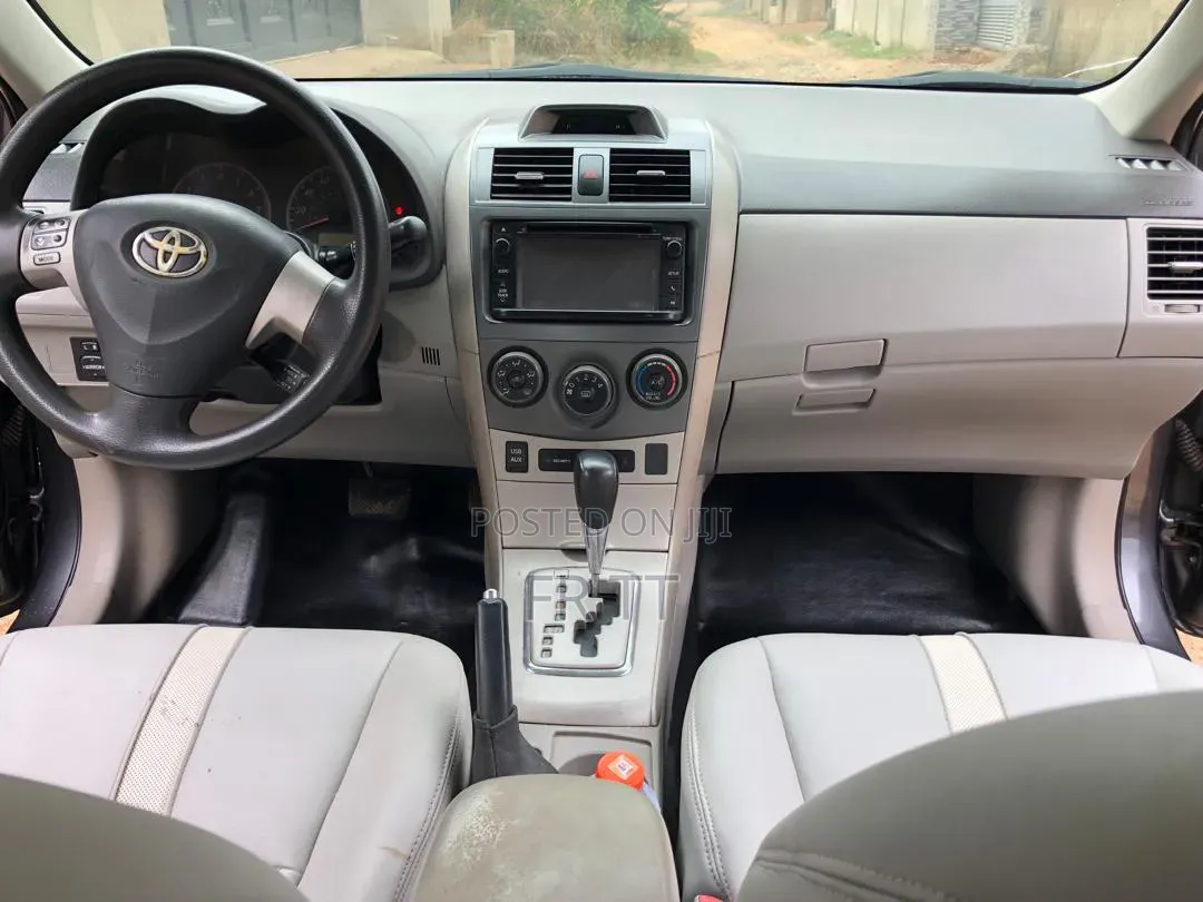 Toyota Corolla 2013 Blue