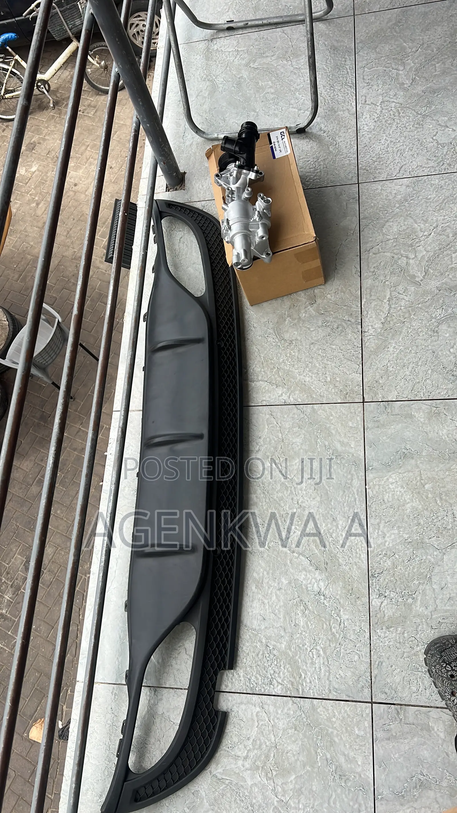 Mercedes Benz C300 Back Diffuser