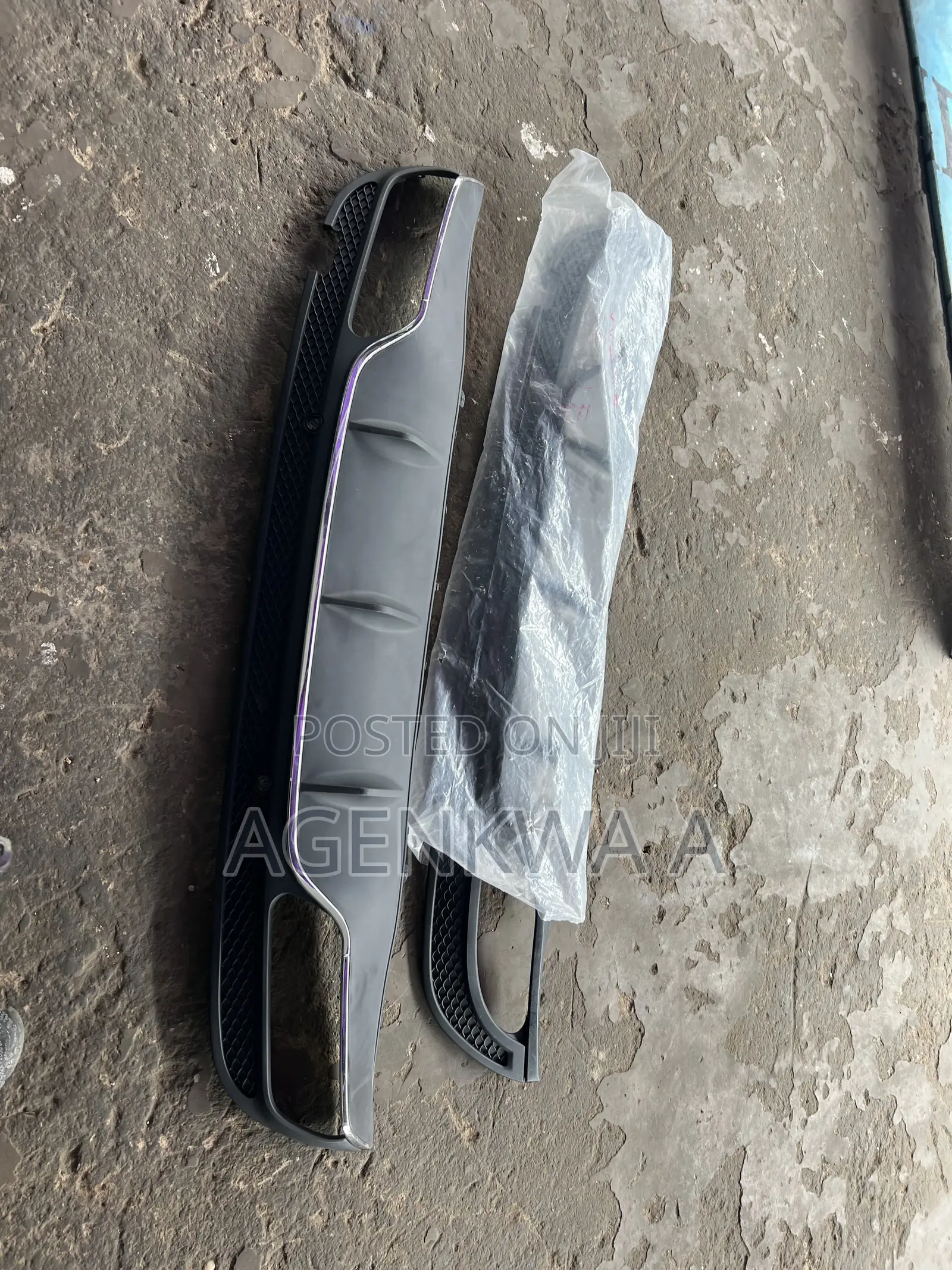 Mercedes Benz C300 Back Diffuser