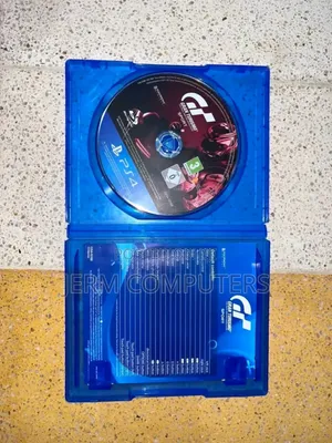 Play Station 4 Slim