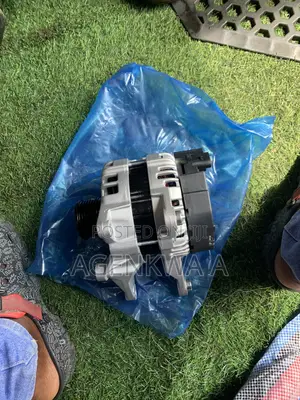 Mercedes Benz C300 Alternator