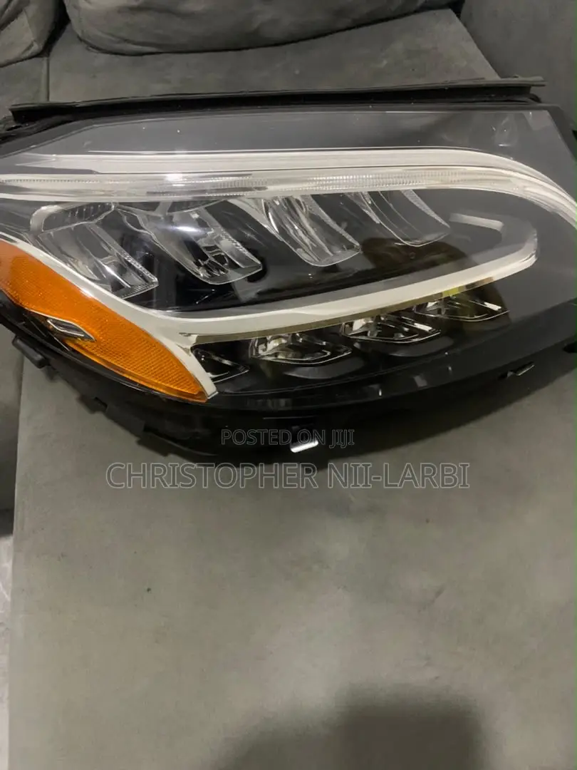 2020 C300 Headlight