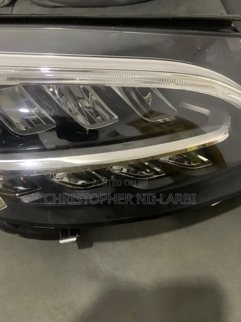 2020 C300 Headlight