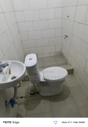 1bdrm Shared Apartment in Bayutech Ghana, Oblogo for rent