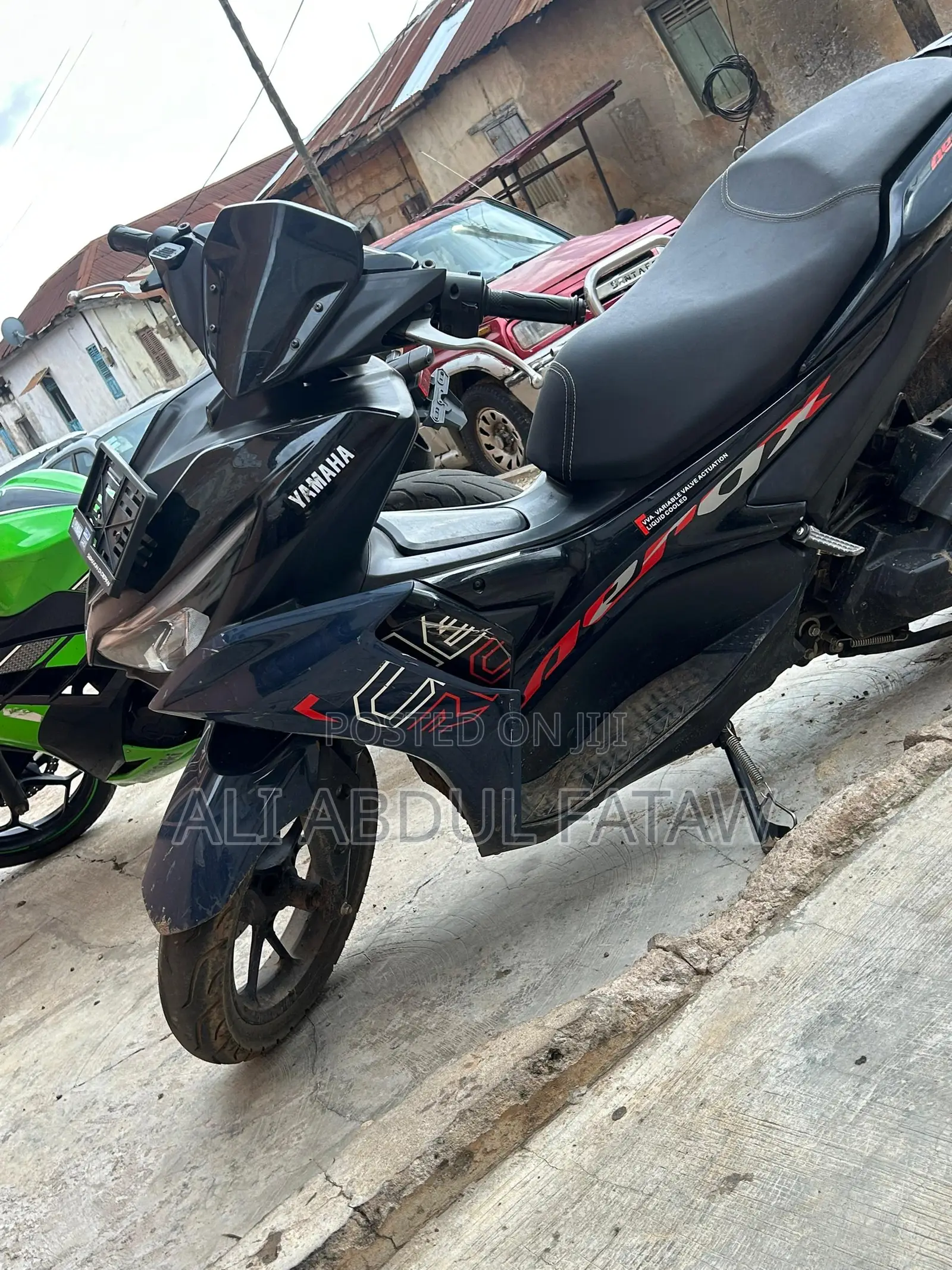 Yamaha Aerox 2024 Gray
