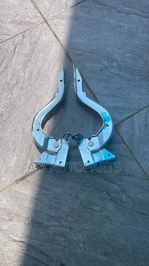 Honda CHR Hood Hinge