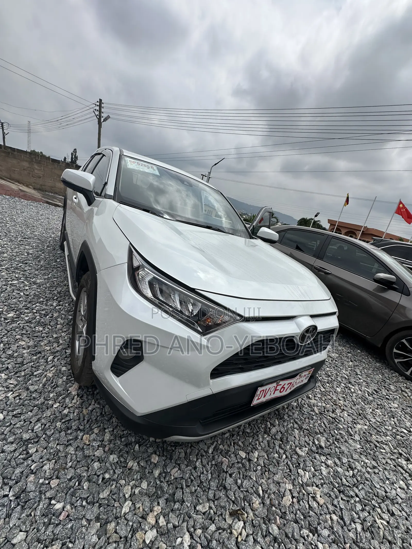 Toyota RAV4 Limited 2021 White