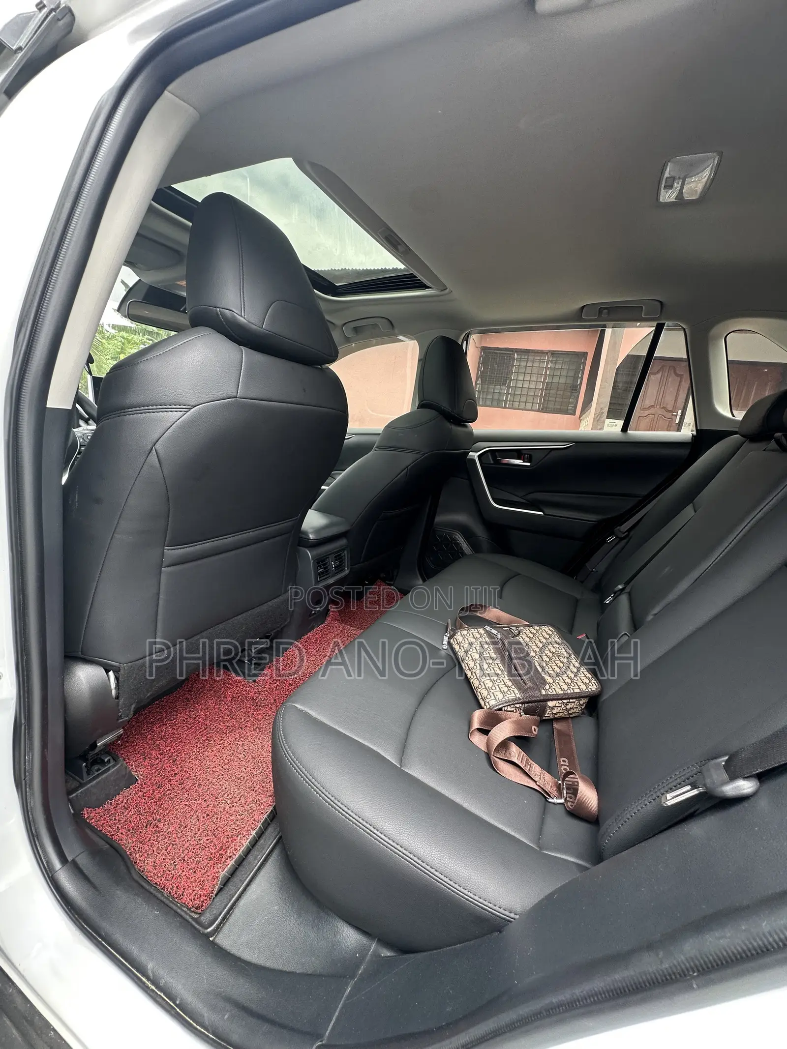 Toyota RAV4 Limited 2021 White