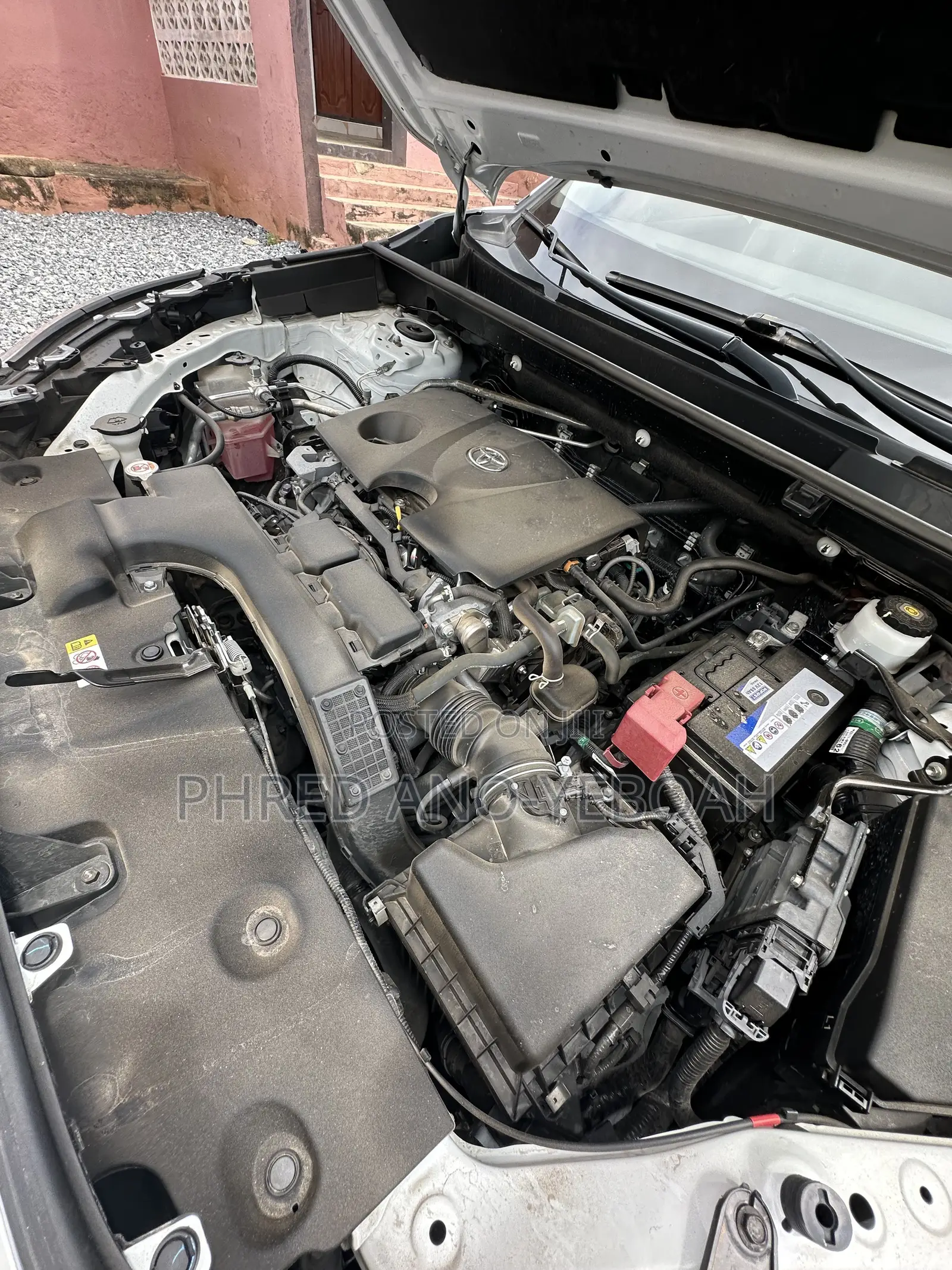 Toyota RAV4 Limited 2021 White