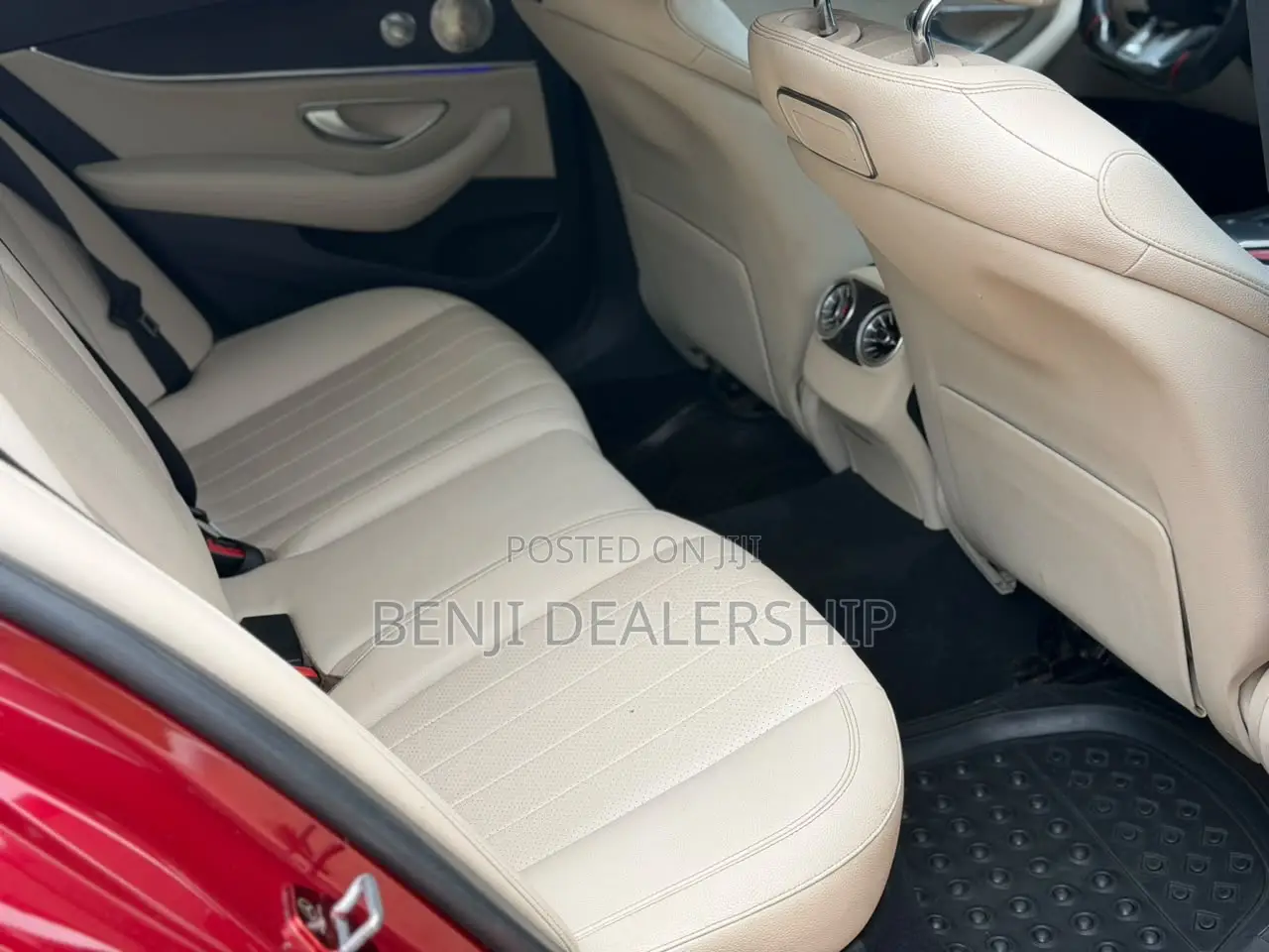 Mercedes-Benz E300 2017 Red