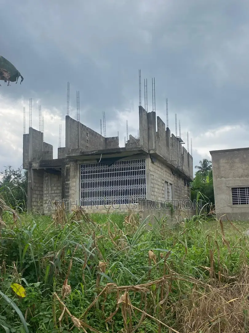 6bdrm House in Agona West Municipal for sale