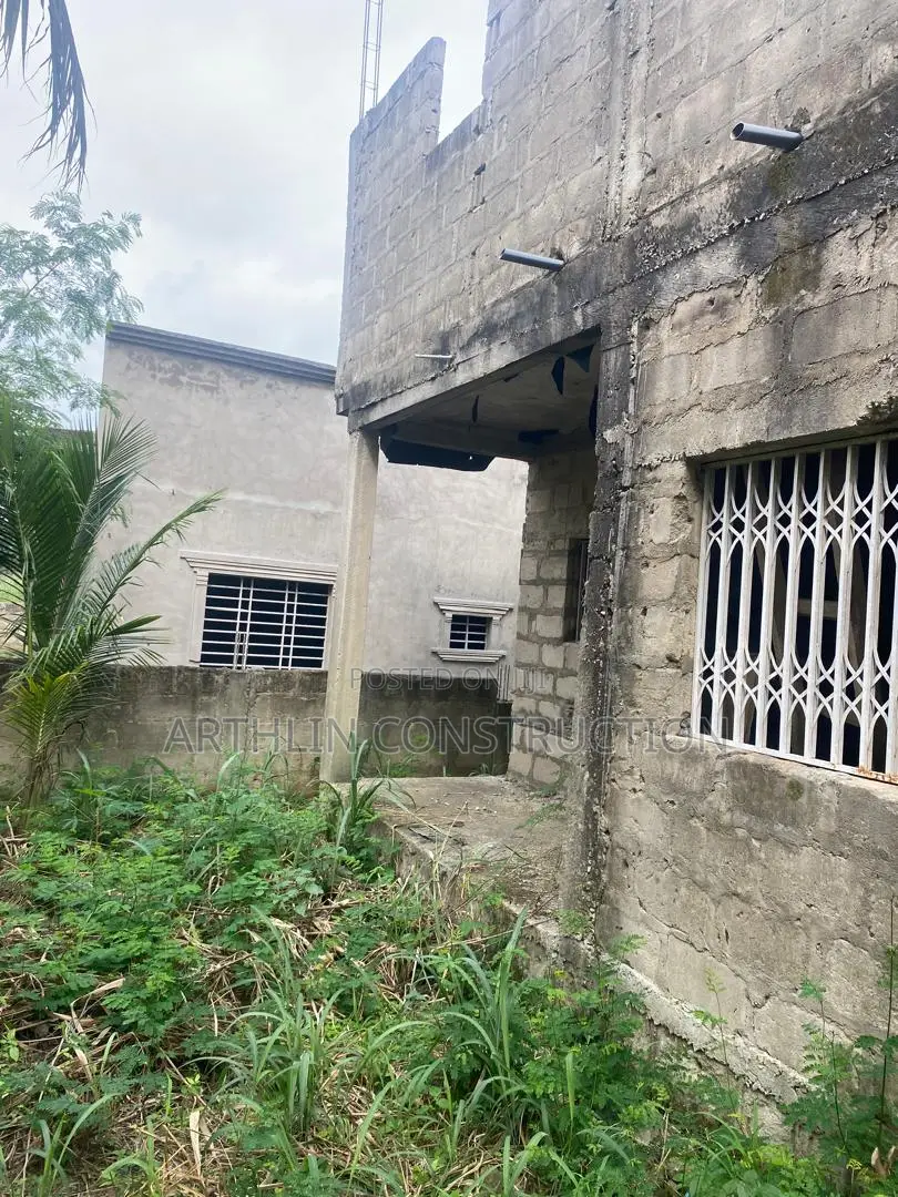6bdrm House in Agona West Municipal for sale