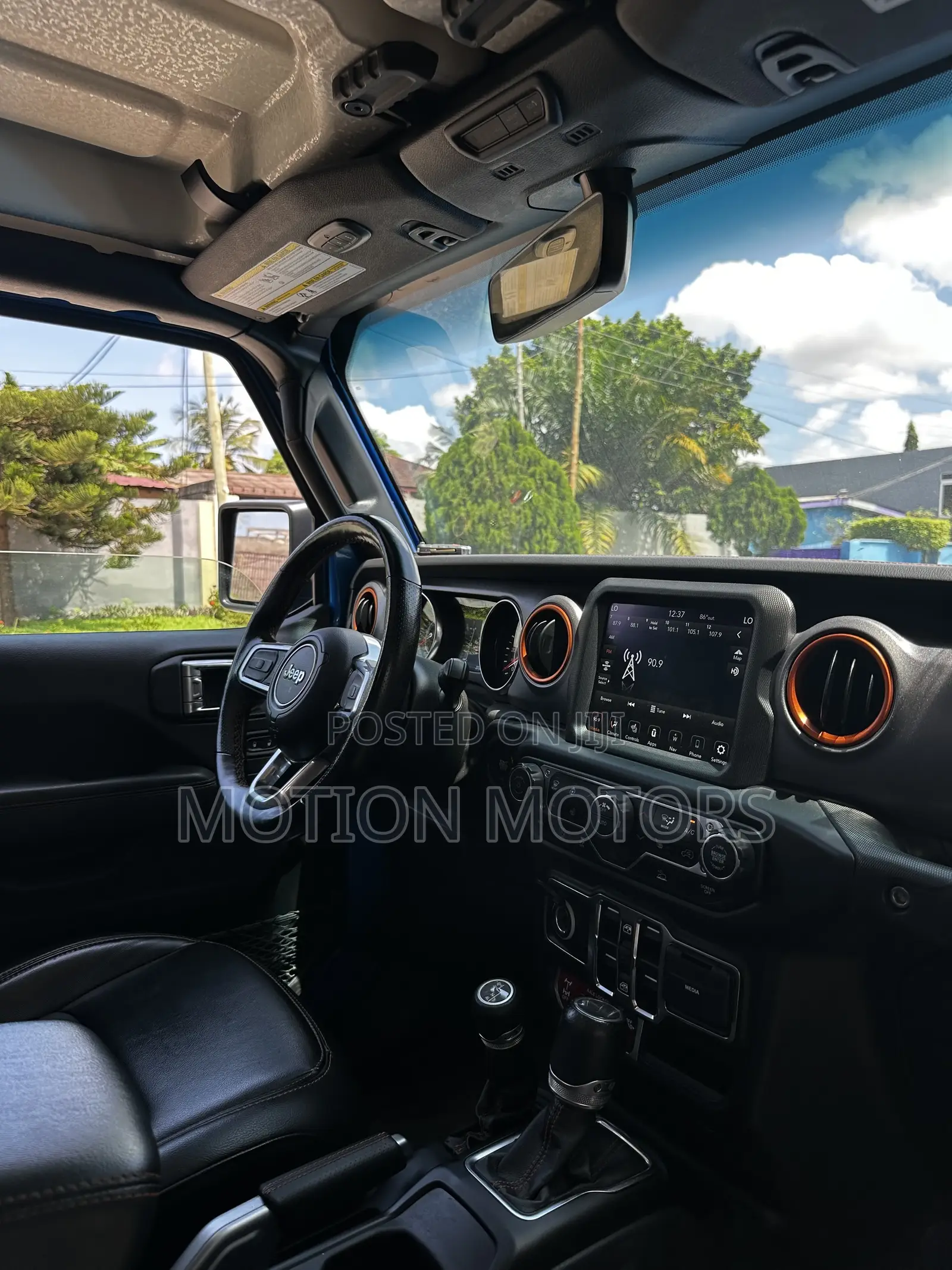 Jeep Gladiator Mojave 2022 Blue