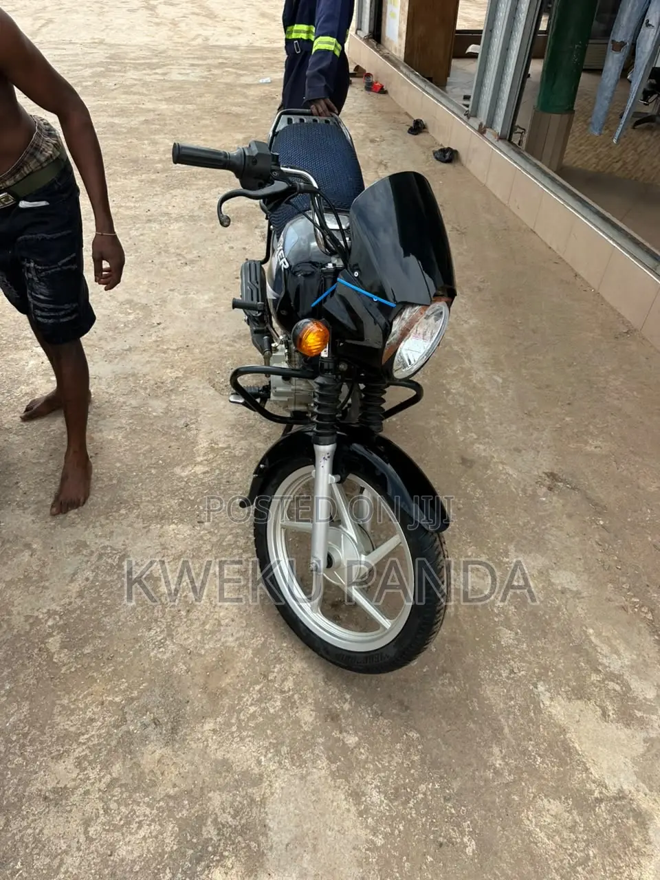 Bajaj Boxer 125 2025 Black