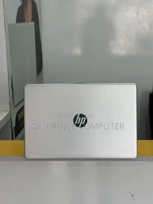 Laptop HP 15-dy1032wm 8GB Intel Core i7 SSD 256GB