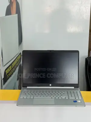 Laptop HP 15-dy1032wm 8GB Intel Core i7 SSD 256GB