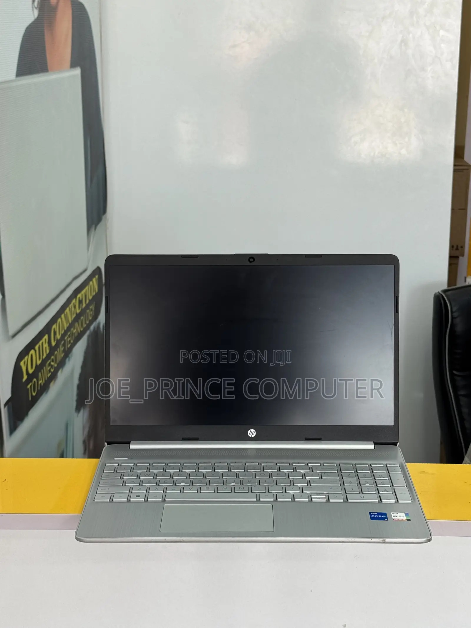 Laptop HP 15-dy1032wm 8GB Intel Core i7 SSD 256GB