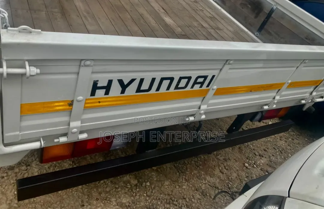Hyundai Mighty( 3)