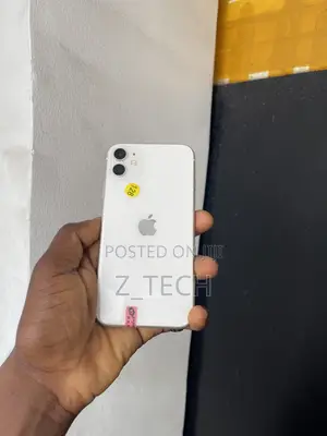 New Apple iPhone 11 128 GB White