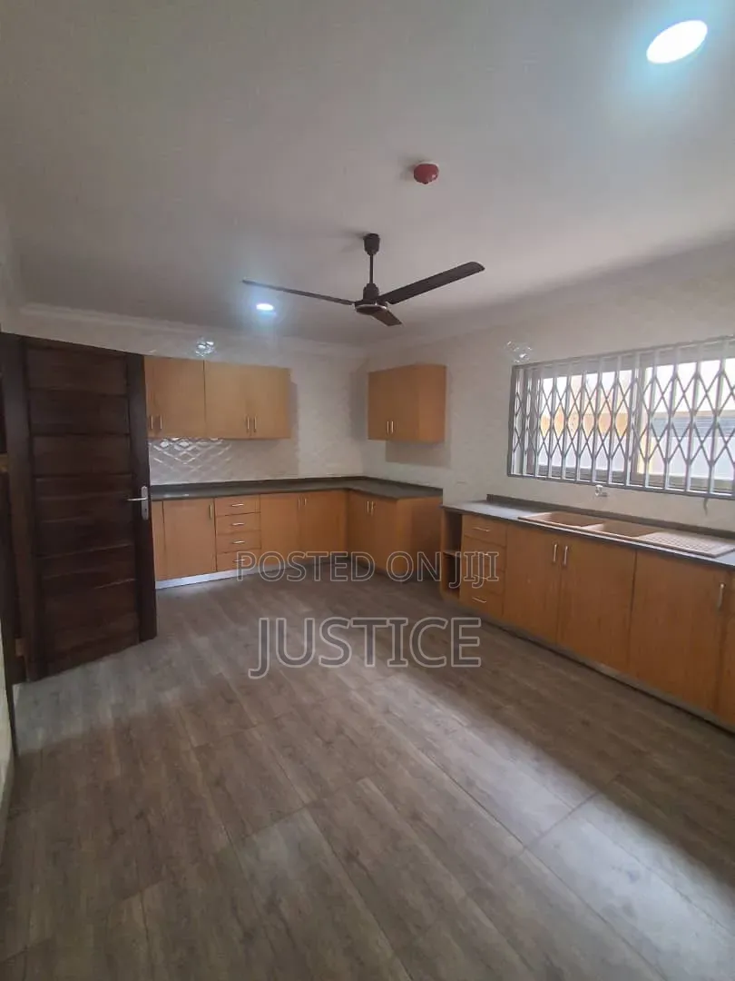 3bdrm House in West Legon, Police Station for rent