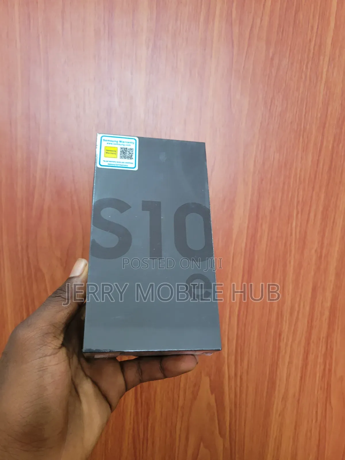 New Samsung Galaxy S10e 128 GB Black