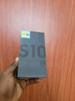 New Samsung Galaxy S10e 128 GB Black