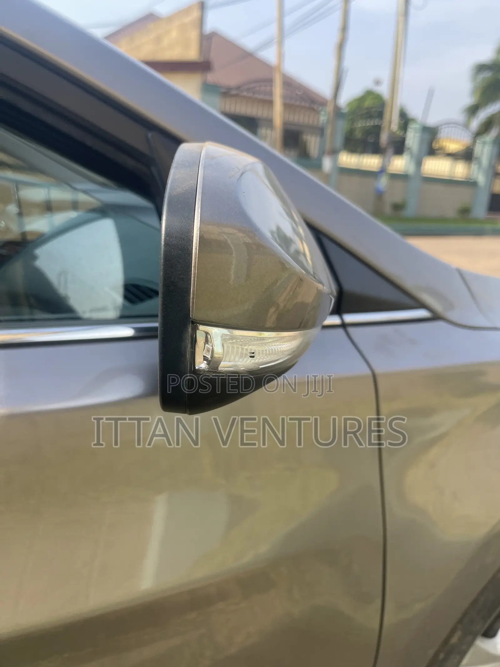 Hyundai Elantra 2016 Gold