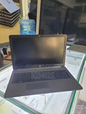 Laptop HP 15-dy1031wm 8GB Intel Core i7 SSD 256GB