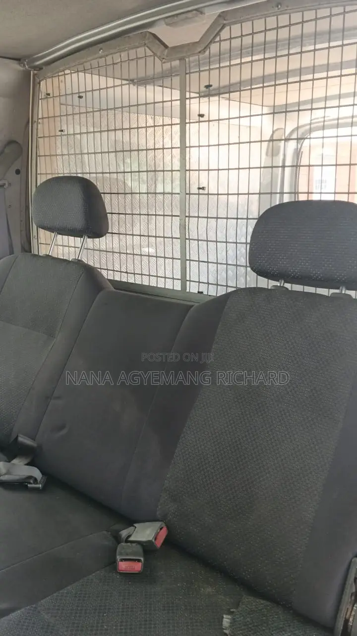 Nissan Caravan (Urvan) 2010 White