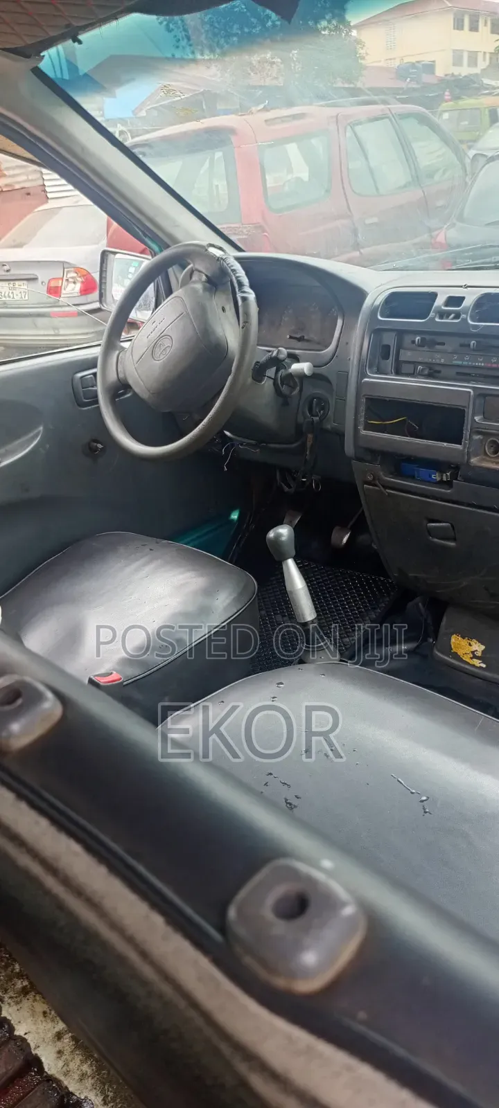 Toyota HiAce 2008 Green